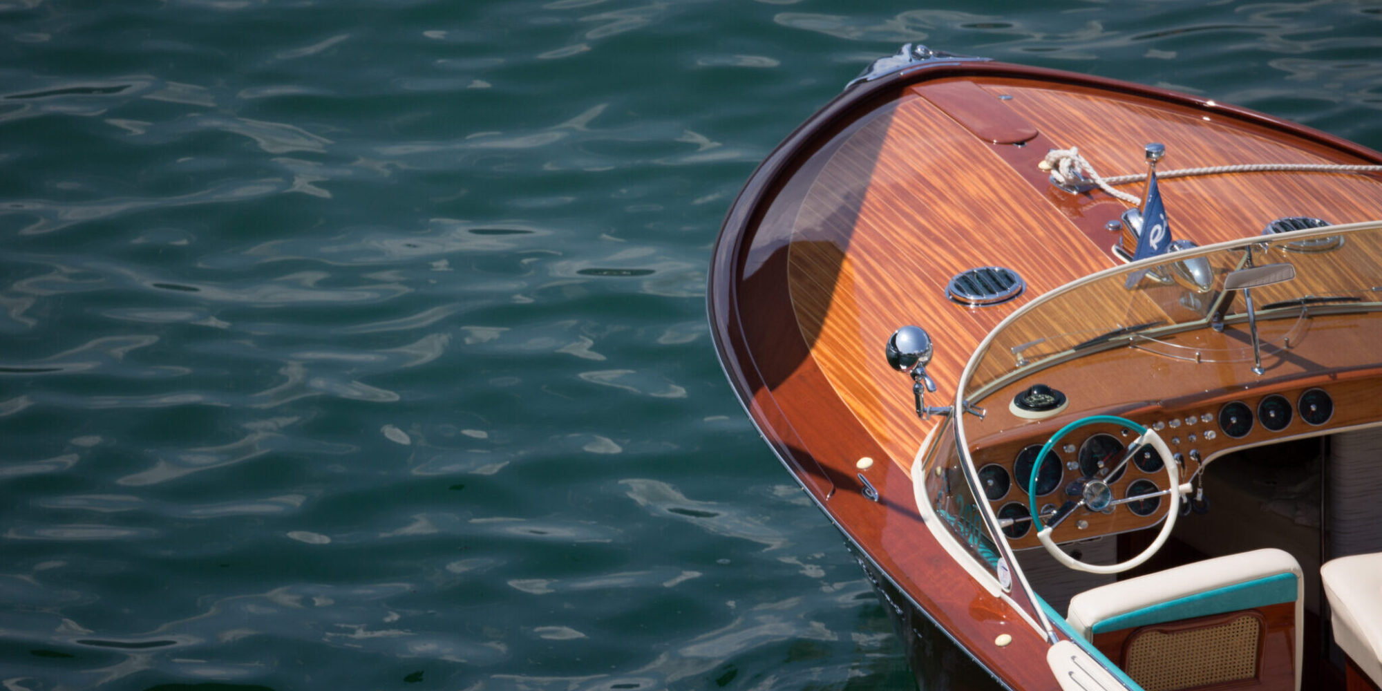 oldtimer boat on the water